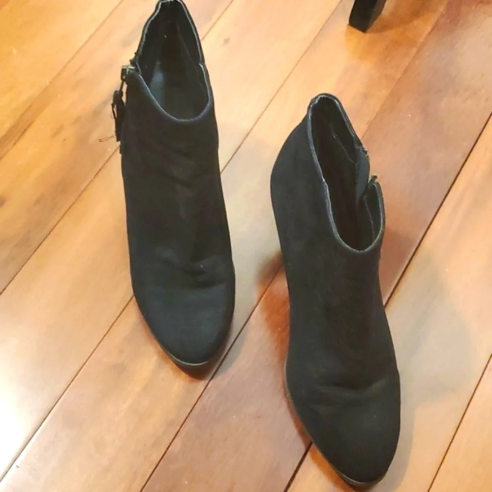 Charlotte Russe Black Suede boots booties Size 8